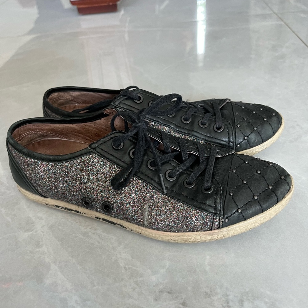 Vince Camuto |  tennis shoes
